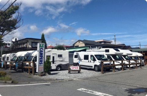 新車展示場